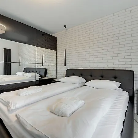 Center Wellness Parking Waterlane Island