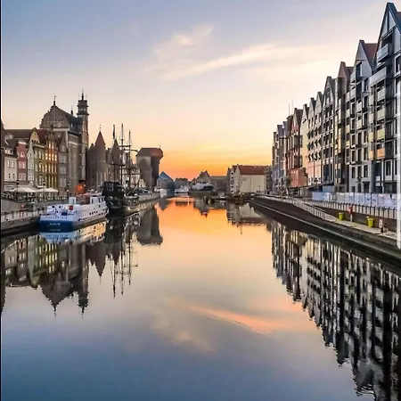 Center Wellness Parking Waterlane Island شقة