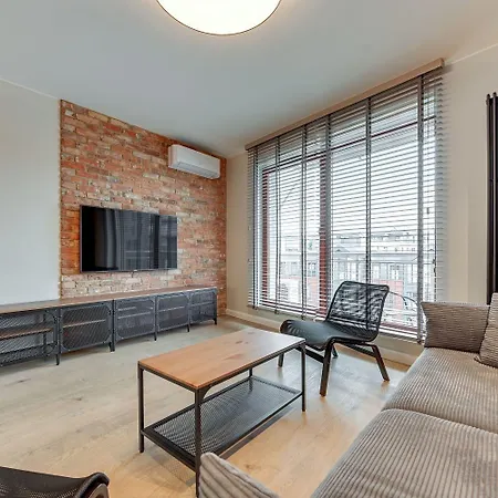 Center Wellness Parking Waterlane Island * Gdansk